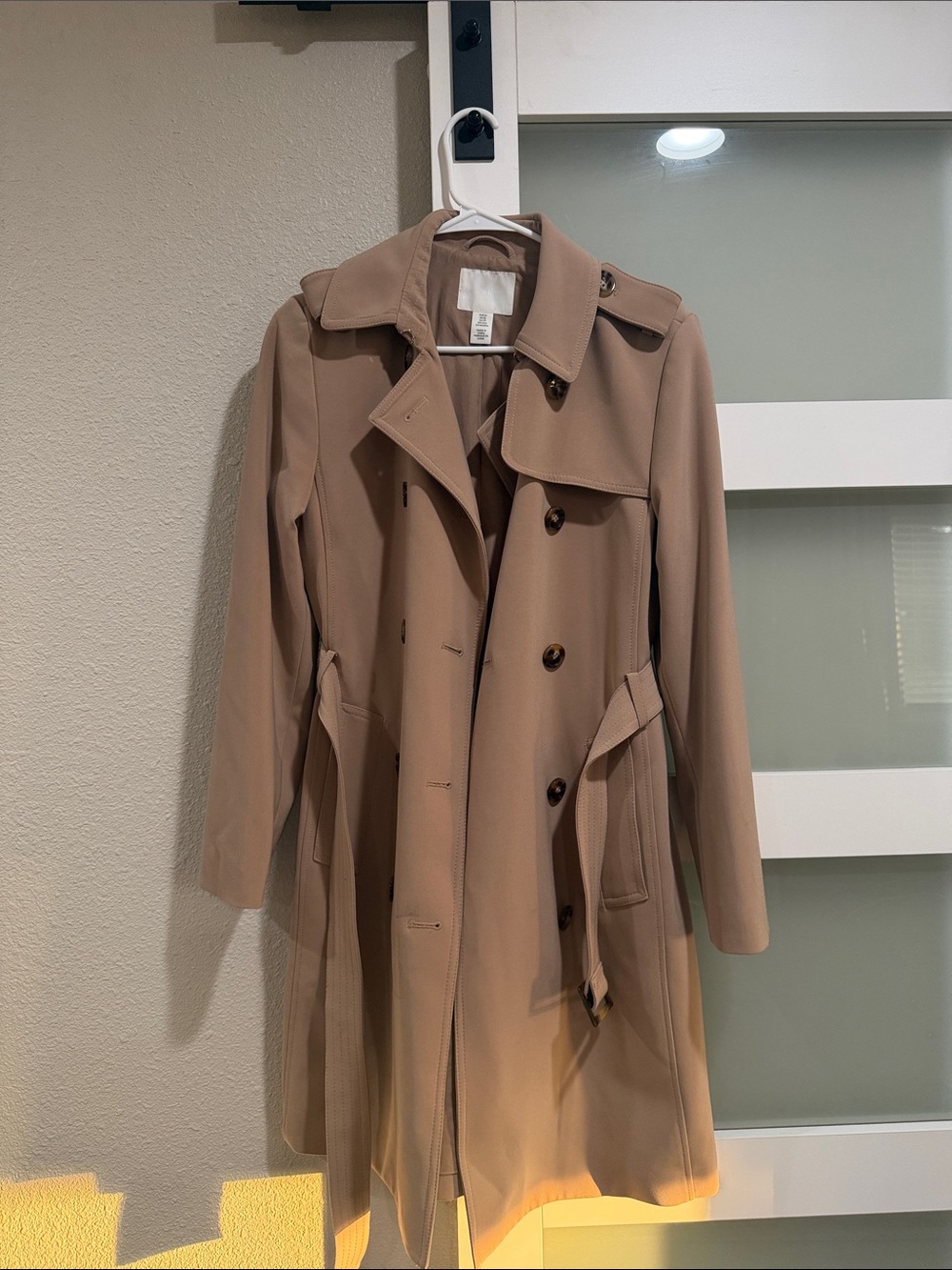 H&M Women's Beige Double-Breasted Trench Coat